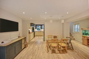 Dining room- click for photo gallery
